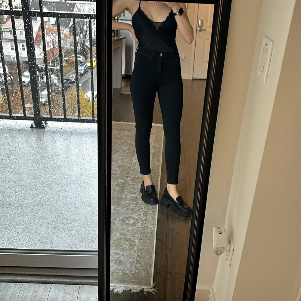 Urban outfitters BDG twig high rise black cropped denim jeans skinny